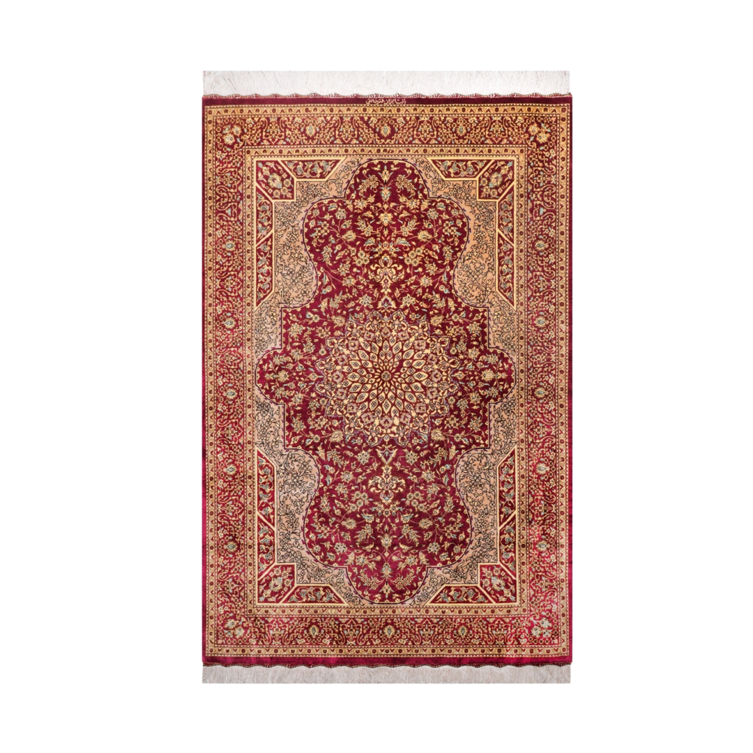 Medallion Persian handmade silk rug in Dark pink, 155 × 97 cm