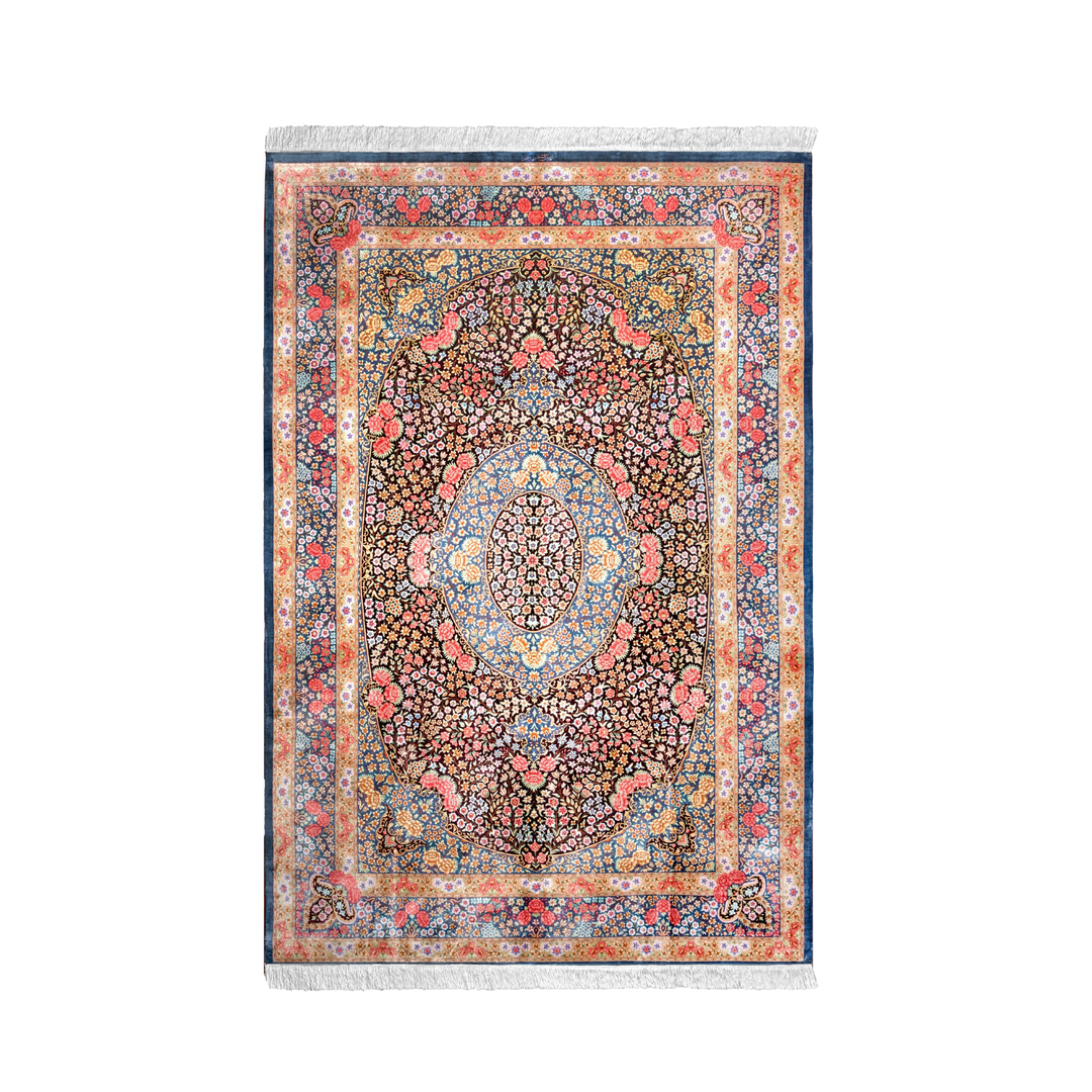 Hand Made Rug Scalloped medallion