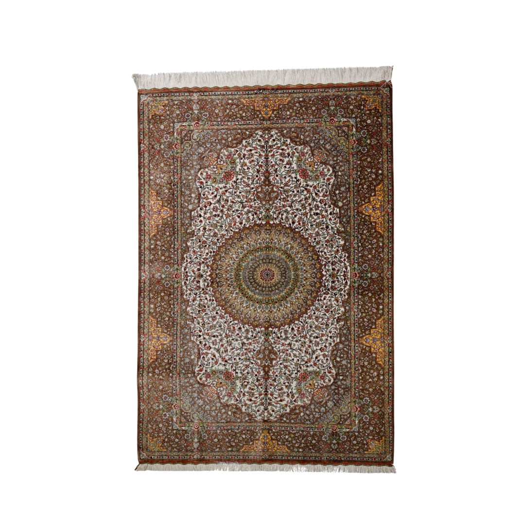 Medallion Persian handmade rug