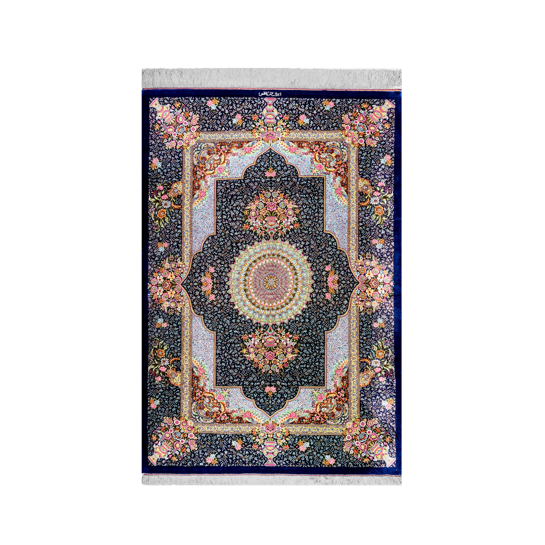 Medallion Persian handmade rug