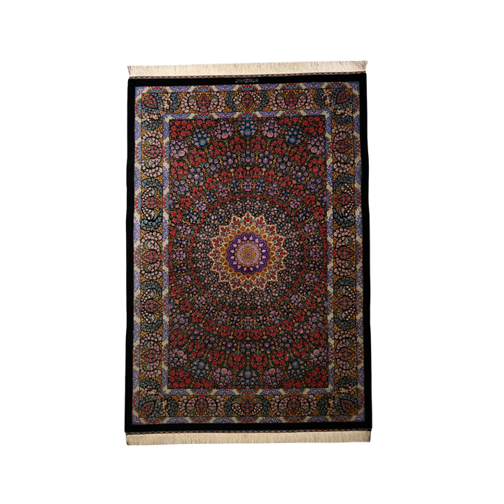 سجادة فارسية حريرية مصنوعة يدويًا Radial Floral، بلون أسود، 201 × 136 cm