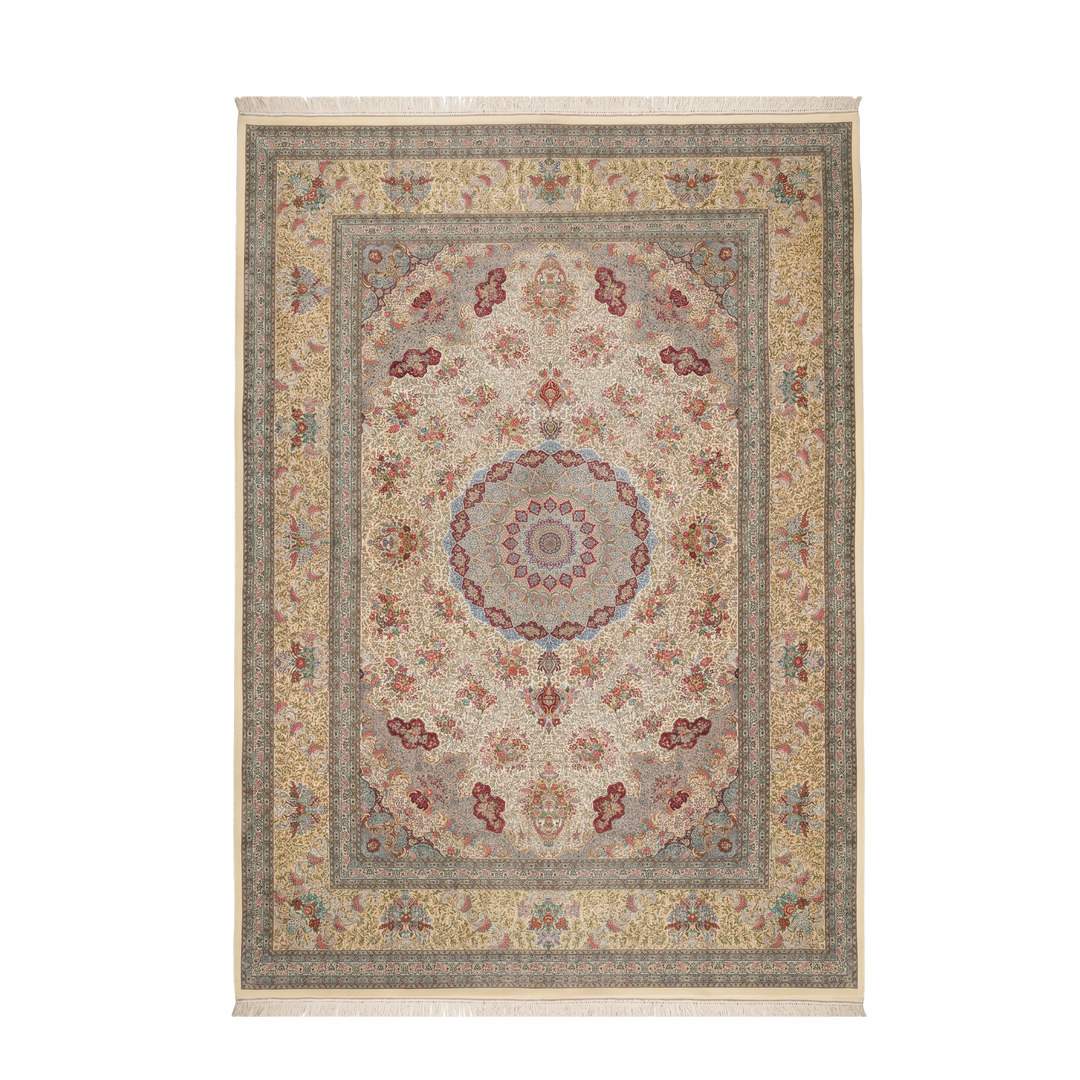 Central Medallion Persian handmade silk rug in Cream, 570 × 395 cm