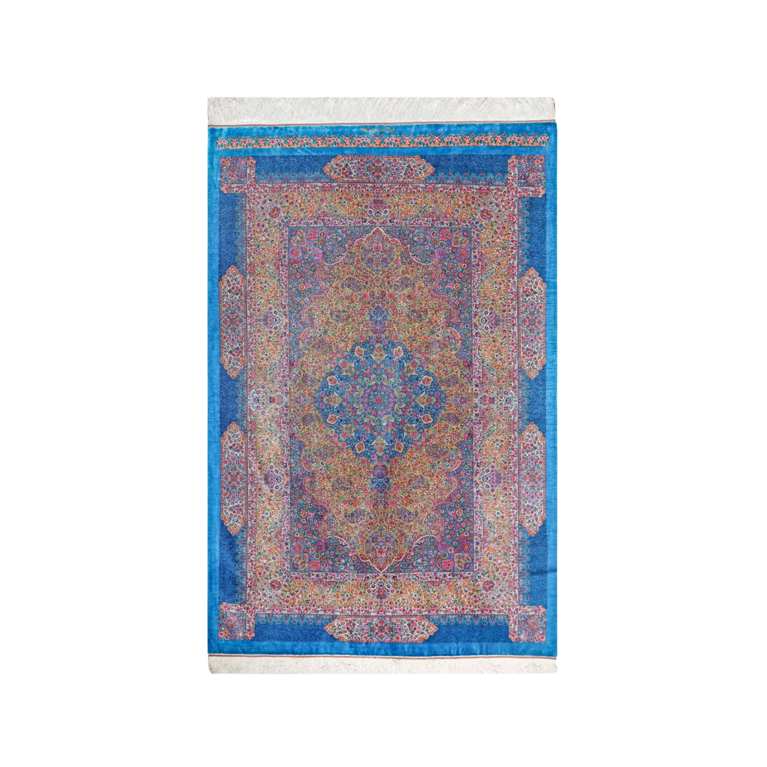 Central Medallion Persian handmade silk rug in Blue, 203 × 134 cm