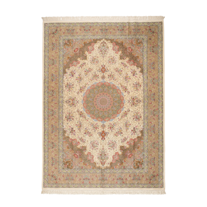 سجادة فارسية حريرية مصنوعة يدويًا Afshan Medallion، بلون كريمي، 492 × 342 cm