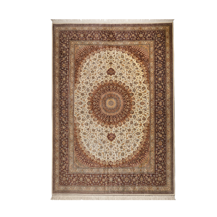 سجادة فارسية حريرية مصنوعة يدويًا Floral Medallion، بلون كريمي، 398 × 300 cm