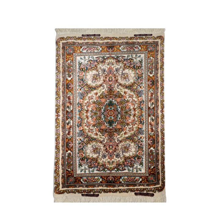 Medallion Persian handmade rug