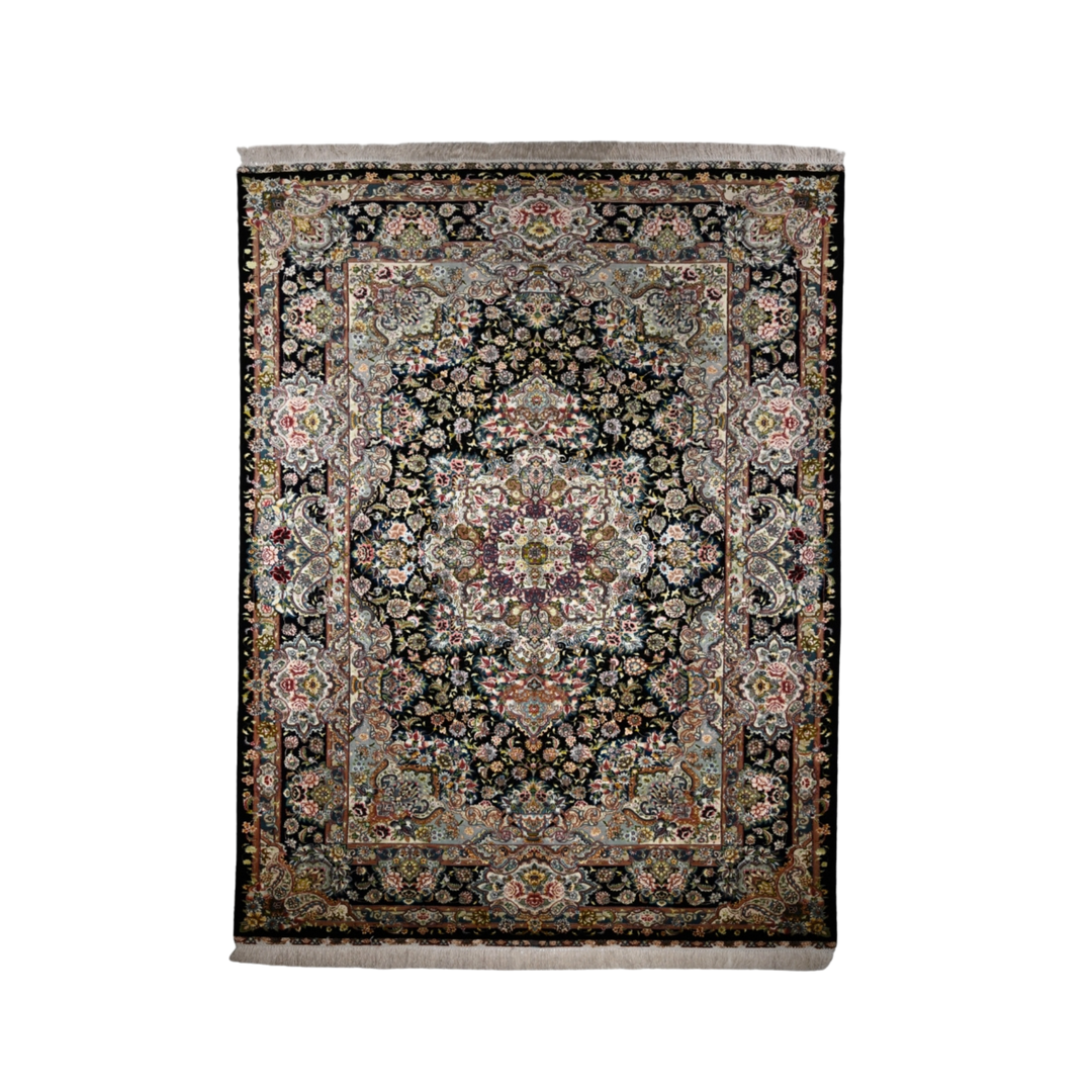Medallion Persian handmade rug