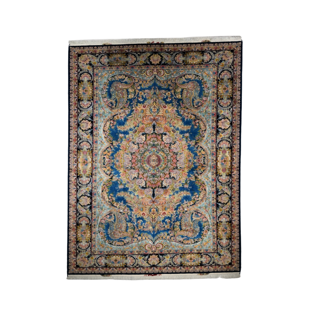 Medallion Persian handmade wool and silk rug in Blue, 300 × 195 cm