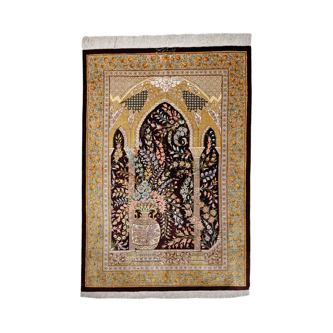 Vase Persian handmade rug
