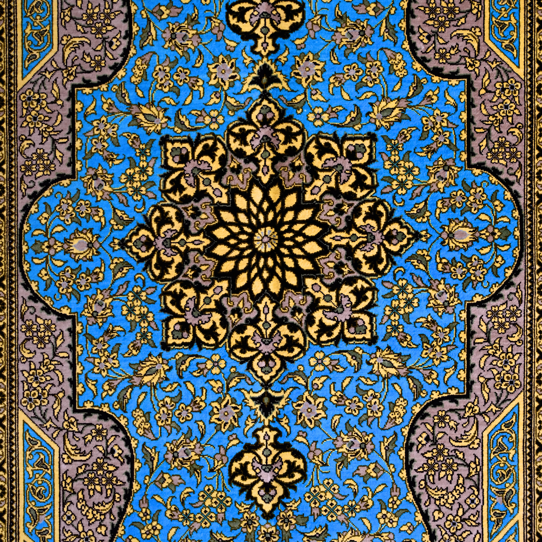 Medallion Persian handmade rug