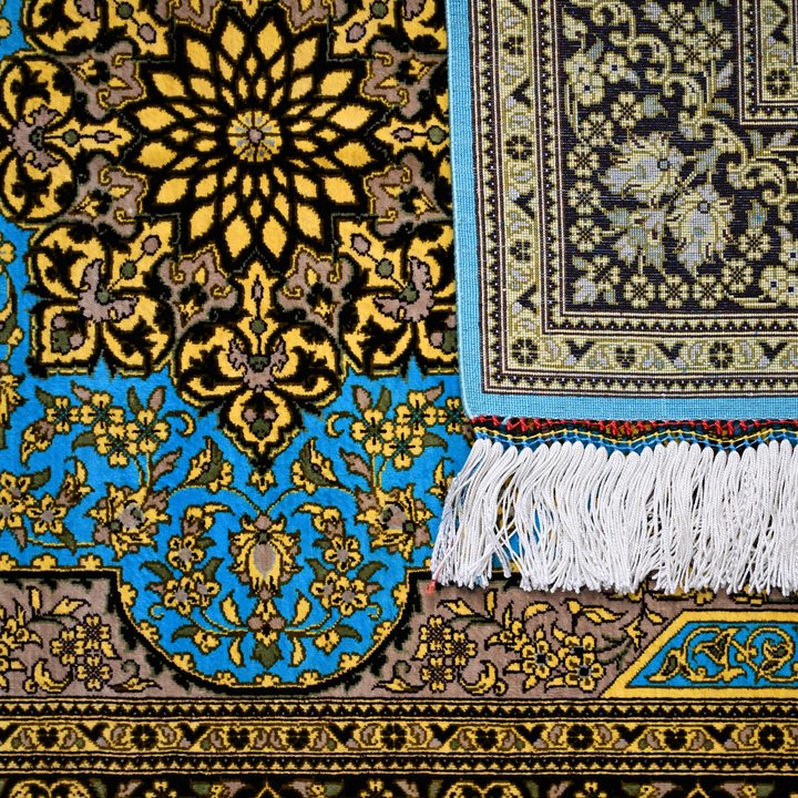 Medallion Persian handmade rug