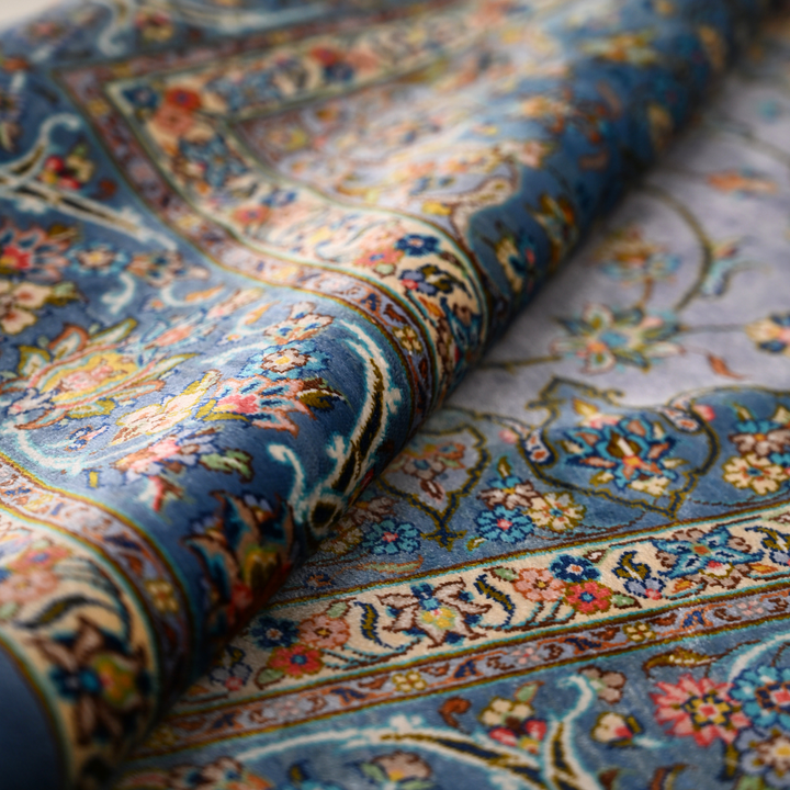 Floral Medallion Persian handmade rug
