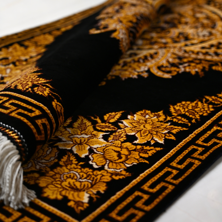 Medallion Versace Persian handmade rug