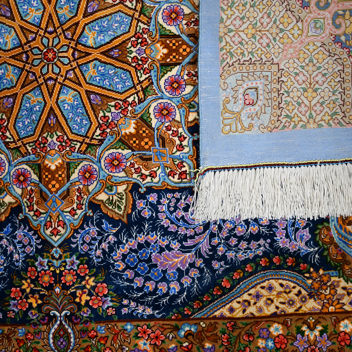 Medallion Persian handmade rug