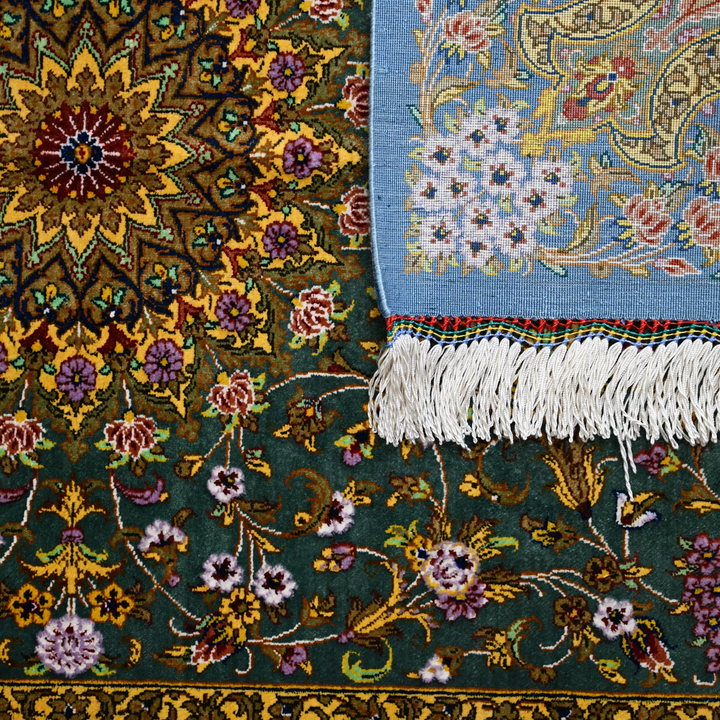 Medallion Persian handmade rug