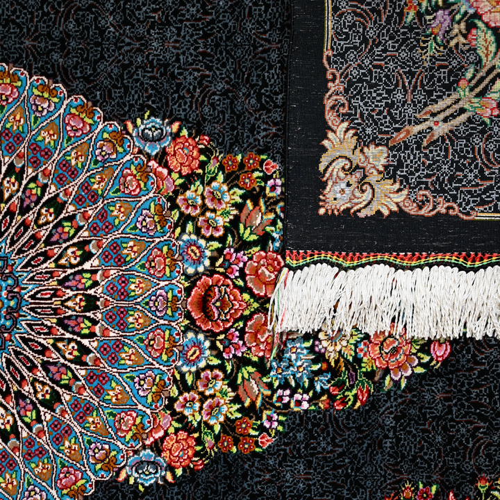 Medallion Persian handmade rug