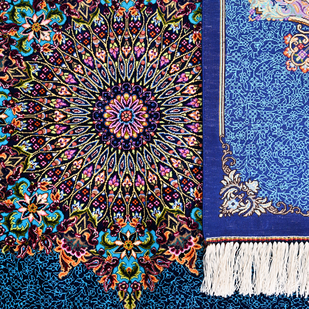 Corner Medallion Persian handmade silk rug in Blue, 150 × 100 cm