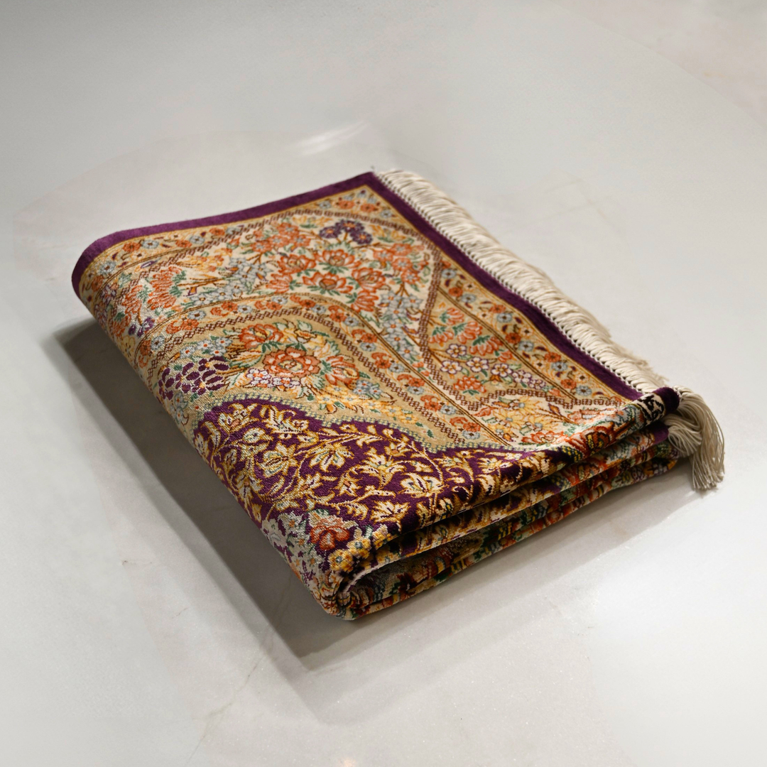 Central Medallion Persian handmade rug