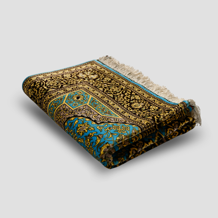 Medallion Persian handmade rug