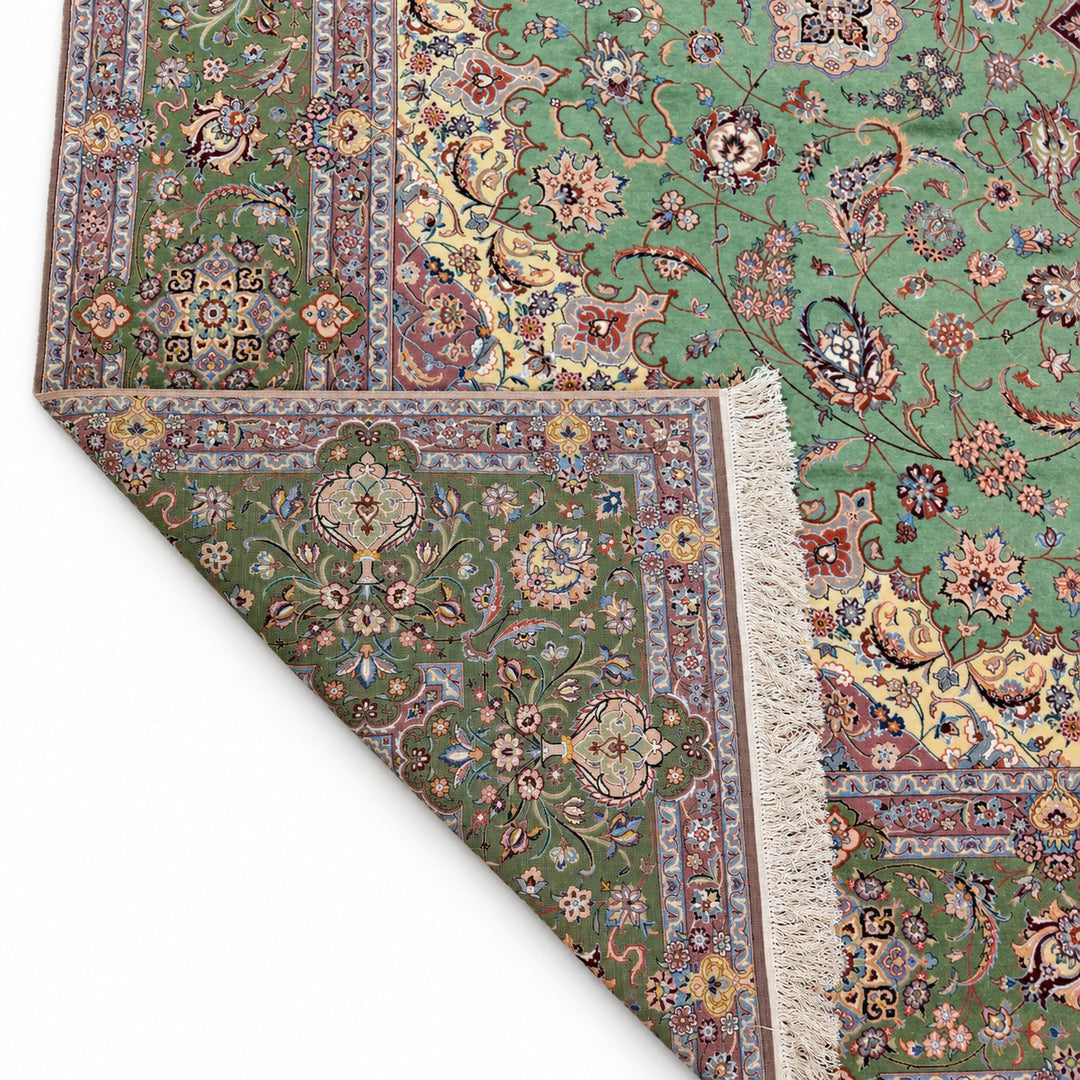Medallion Shah Abbasi rug - turned corner showing reverse weave and fringe